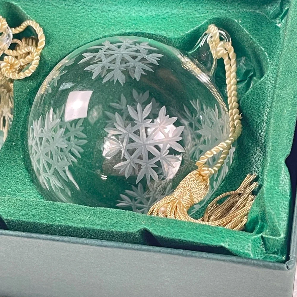 Marquis by Waterford Winterfest Ball Ornaments Set of 3 Etched Glass Clear Decor